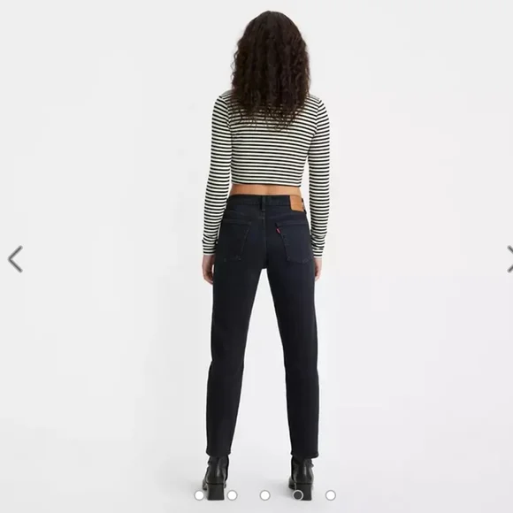 Levi’s Premium - Wedgie Icon Fit Jeans - Picture 4 of 14